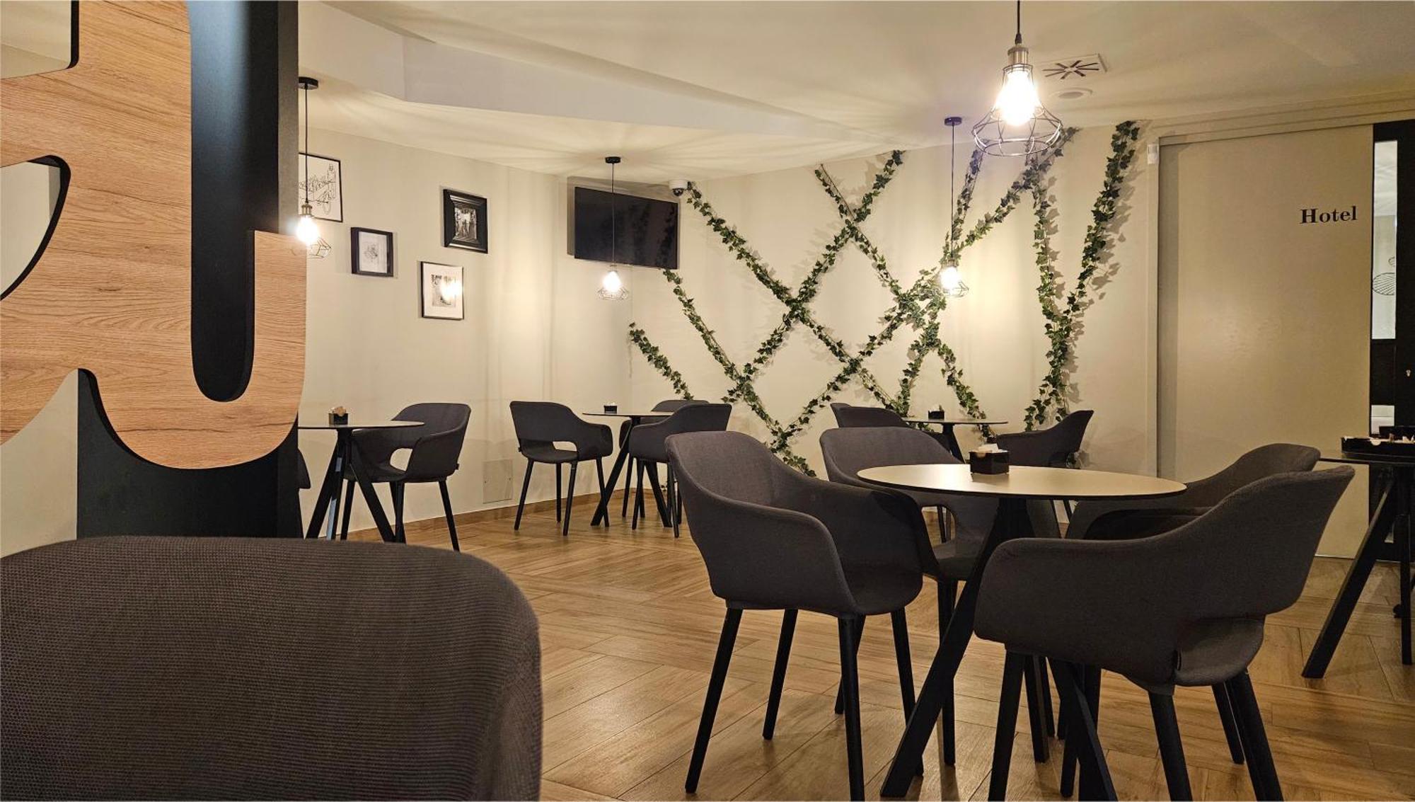 Lipa, Hotel & Bistro Nova Gorica Exterior foto