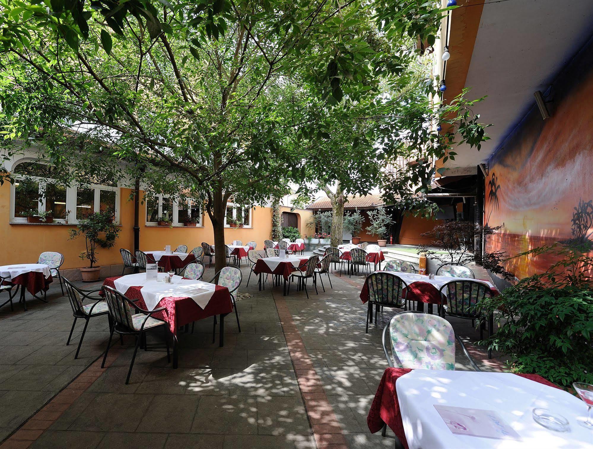 Lipa, Hotel & Bistro Nova Gorica Exterior foto